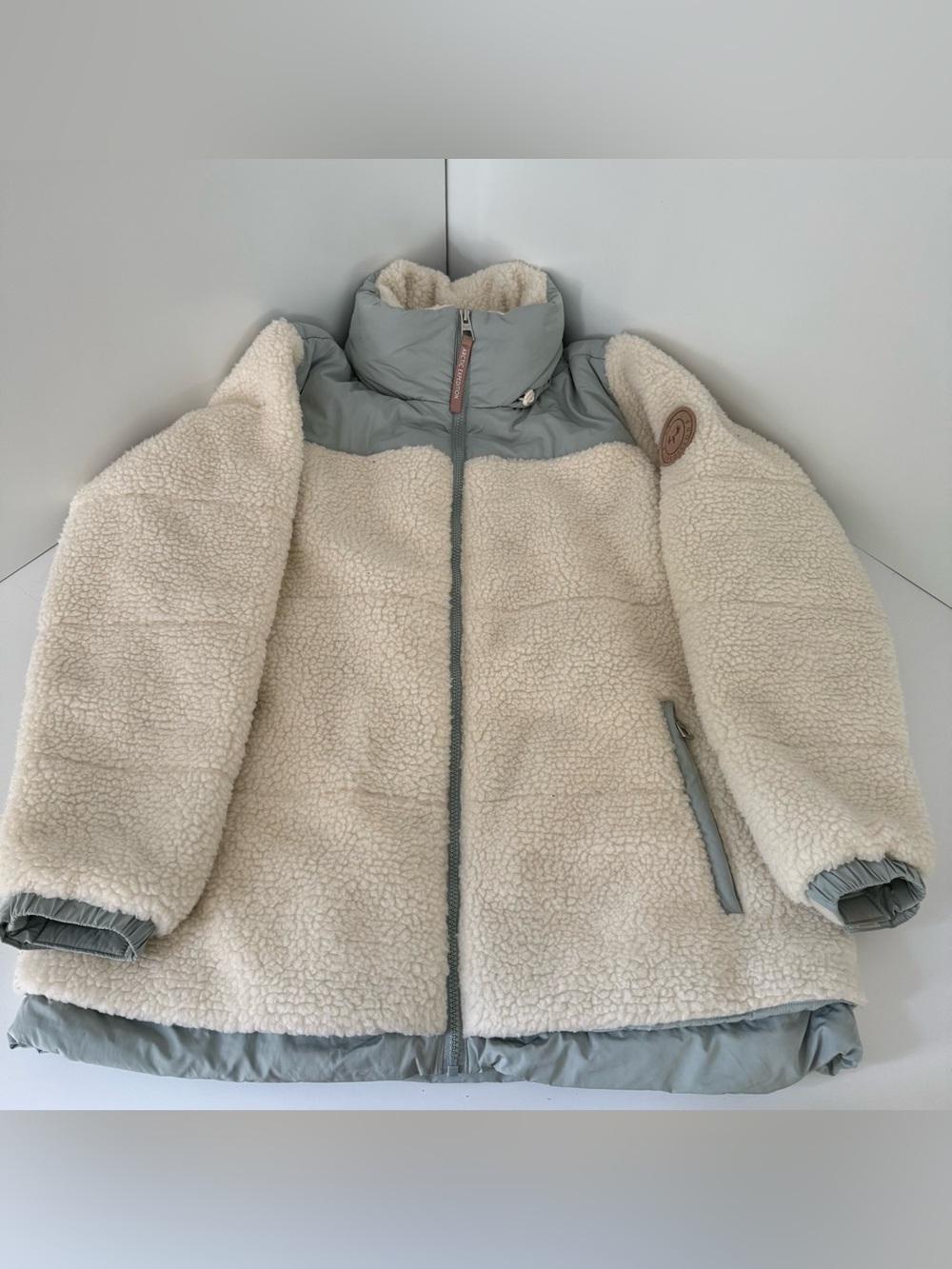 Arctic Expedition Sherpa Fleece Puffer Jacket Cream/Mint Size M Oversized